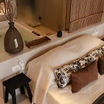 Tesoro Elegant Escapes- Апарт-отель
