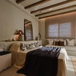 Апарт-отель Tesoro Elegant Escapes- Naxos City