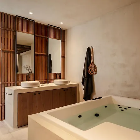 Tesoro Elegant Escapes- Appart hôtel