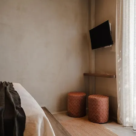 Tesoro Elegant Escapes- Aparthotel Naxos City