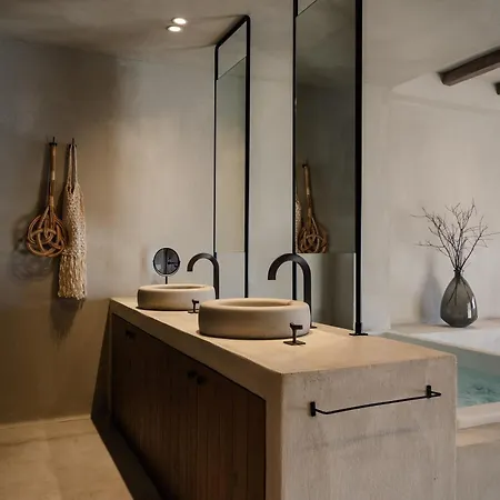 Tesoro Elegant Escapes- Naxos City