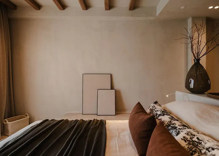 Hotel apartamentowy Tesoro Elegant Escapes- Naxos City